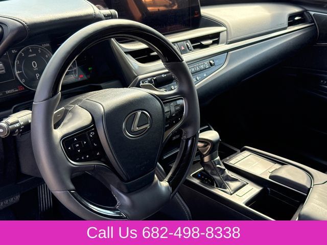 Used 2020 Lexus ES 350 Ultra Luxury w/ Accessory Package 2 FWD image 18