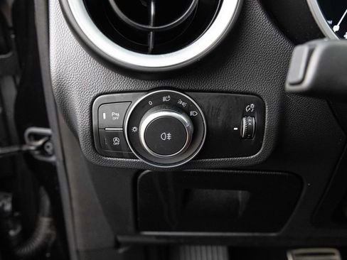 Used 2024 Alfa Romeo Stelvio Veloce image 27