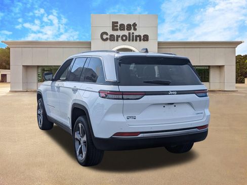New 2026 Jeep Grand Cherokee Limited w/ Luxury Tech Group II RWD image 5