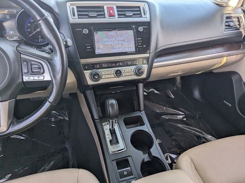 Used 2016 Subaru Outback 3.6R Limited image 18