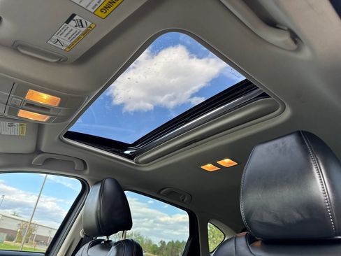 Used 2019 MAZDA CX-5 Touring image 15