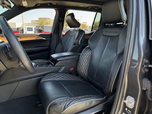 Used 2022 Jeep Grand Cherokee L Summit AWD/4WD image 28
