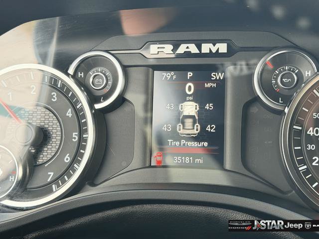 Used 2023 RAM 1500 Big Horn AWD/4WD image 30