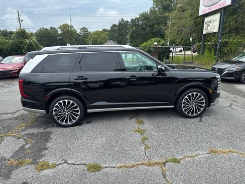 Used 2026 Hyundai Palisade Calligraphy FWD image 5