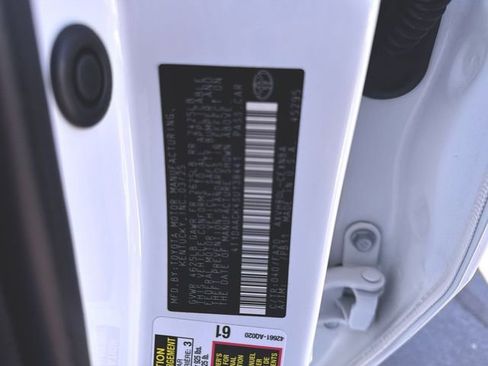 Used 2025 Toyota Camry LE image 32