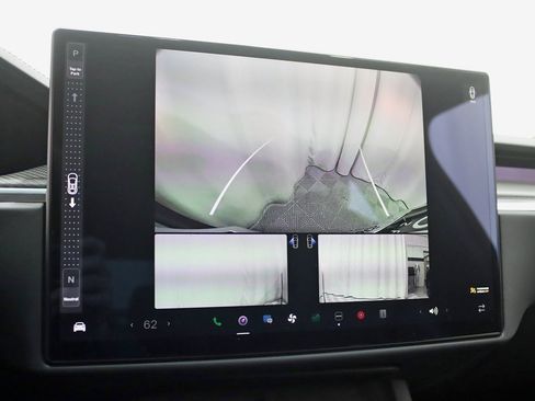 Used 2022 Tesla Model X Plaid image 16