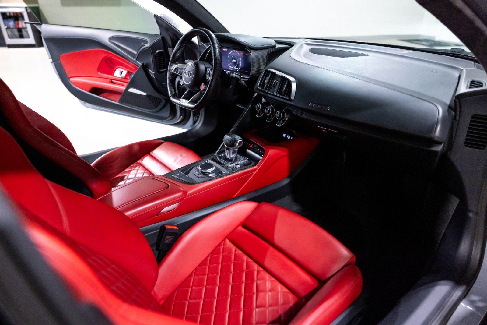 Used 2017 Audi R8 V10 AWD/4WD image 34