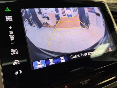 Used 2016 Honda Pilot Elite image 31