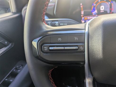 Used 2023 Chevrolet Colorado Z71 w/ Z71 Convenience Package 2 image 26