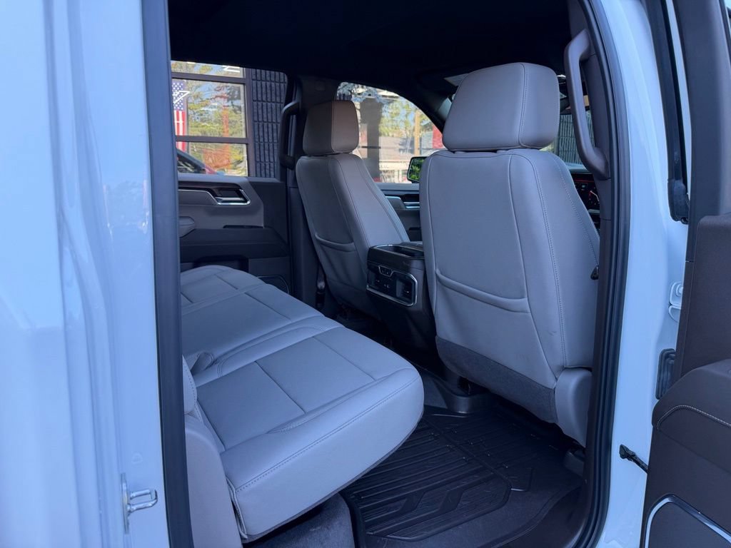 Used 2024 GMC Sierra 1500 SLT w/ SLT Premium Plus Package AWD/4WD image 37