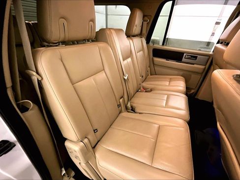 Used 2015 Ford Expedition EL XLT w/ Equipment Group 202A image 27