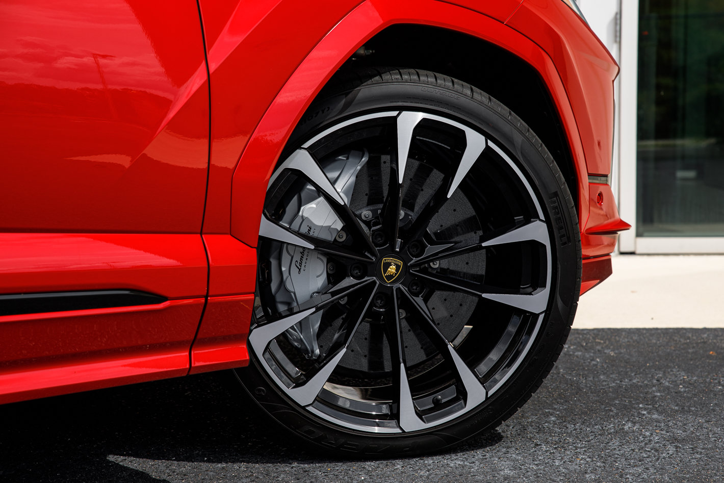 Used 2024 Lamborghini Urus S AWD/4WD image 18