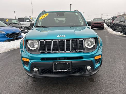 Used 2022 Jeep Renegade Latitude w/ Convenience Group image 2