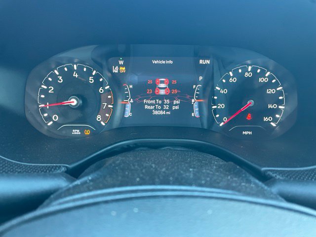 Used 2023 Jeep Compass Latitude AWD/4WD image 6