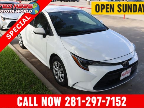Certified 2024 Toyota Corolla LE FWD image 1