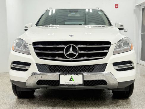 Used 2015 Mercedes-Benz ML 350 ML 350 4MATIC Sport Utility 4D image 2
