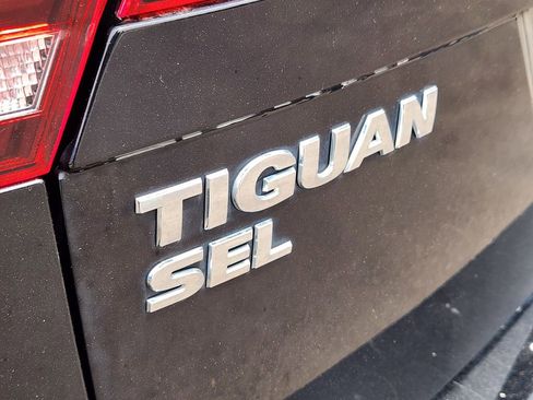 Used 2019 Volkswagen Tiguan S AWD/4WD image 11