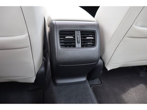 Used 2018 Honda Accord Touring image 29