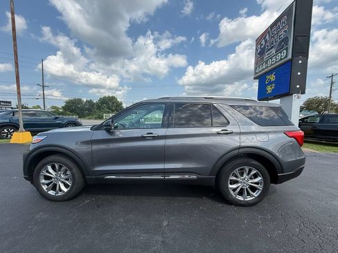 Used 2023 Ford Explorer Limited w/ Equipment Group 301A AWD/4WD image 7