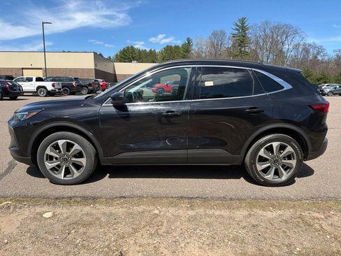 Used 2025 Ford Escape Platinum AWD/4WD image 2
