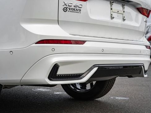 New 2026 Volvo XC60 B5 Plus w/ Protection Package Premier image 7