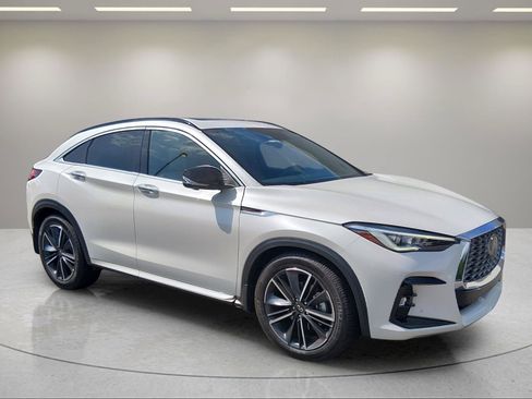 Used 2023 INFINITI QX55 Essential w/ Cargo Package AWD/4WD image 7