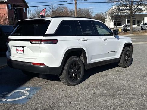 New 2026 Jeep Grand Cherokee Laredo image 29