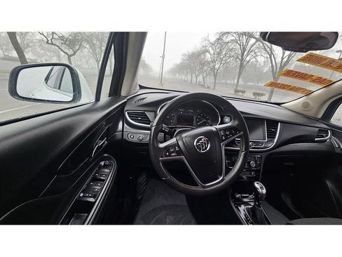 Used 2018 Buick Encore Preferred image 19