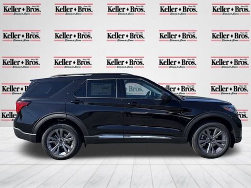 New 2025 Ford Explorer Active w/ Active Comfort Package image 8