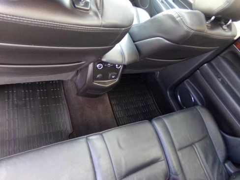 Used 2014 Lincoln MKT AWD w/ Equipment Group 201A image 18