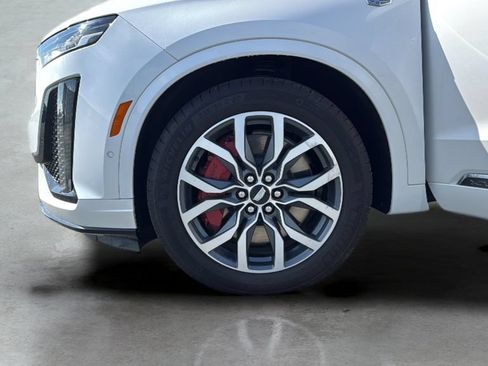 Used 2024 Cadillac XT6 Sport w/ Technology Package AWD/4WD image 43