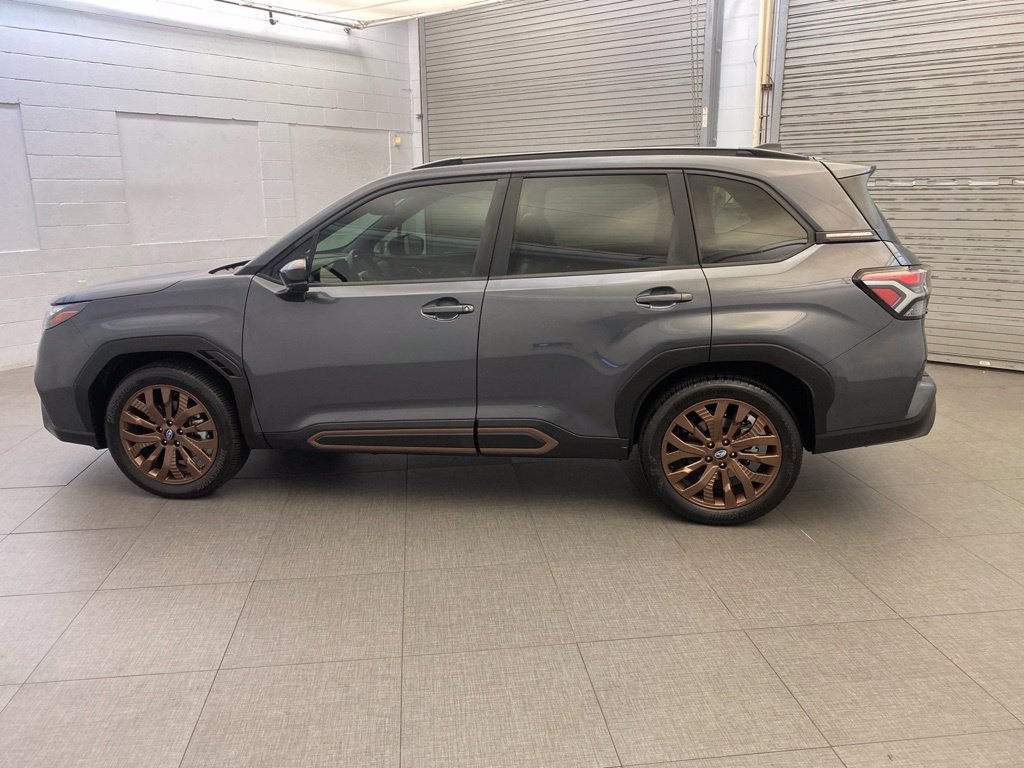 Used 2025 Subaru Forester Sport w/ Popular Package #1 AWD/4WD image 9