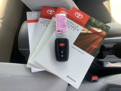 Used 2019 Toyota Corolla SE w/ Carpet Mat Package FWD image 48