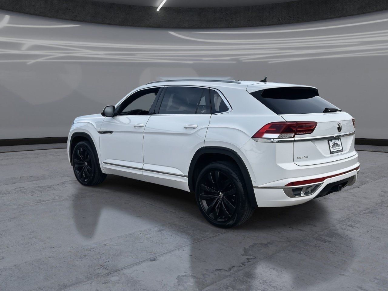 Used 2021 Volkswagen Atlas Cross Sport SEL Premium R-Line AWD/4WD image 4
