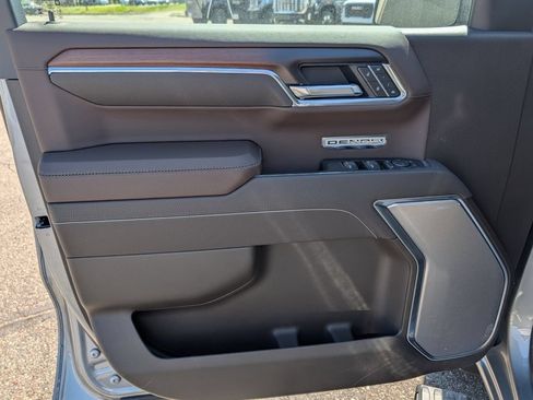 New 2026 GMC Sierra 1500 Denali w/ Denali Reserve Package AWD/4WD image 44