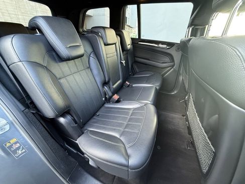 Used 2018 Mercedes-Benz GLS 450 4MATIC w/ Premium Package image 16