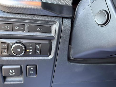 Used 2022 Ford F150 Platinum w/ Equipment Group 701A High image 18