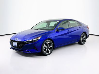 Used 2023 Hyundai Elantra SEL w/ Convenience Package