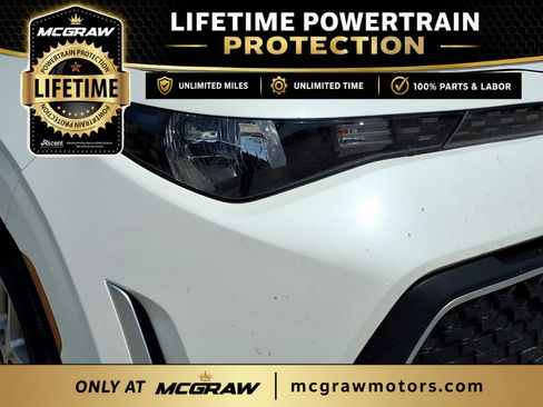 Used 2024 Kia Soul LX w/ Option Group 015 FWD image 9