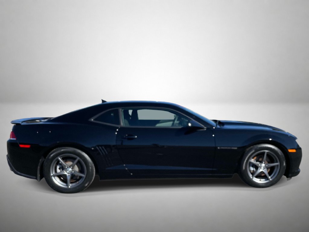 Used 2015 Chevrolet Camaro LS RWD image 2