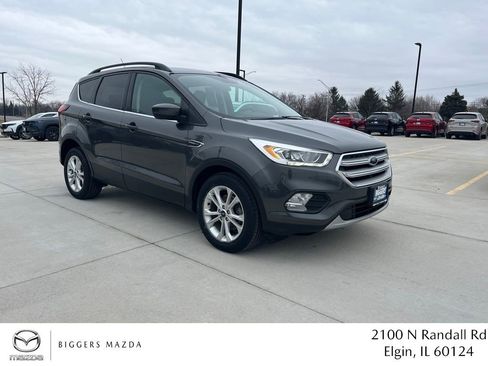 Used 2019 Ford Escape SEL image 1