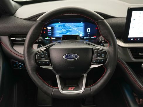 Certified 2025 Ford Explorer ST AWD/4WD image 15