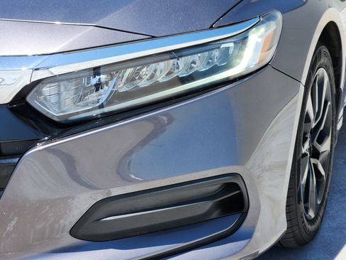 Used 2019 Honda Accord LX image 10