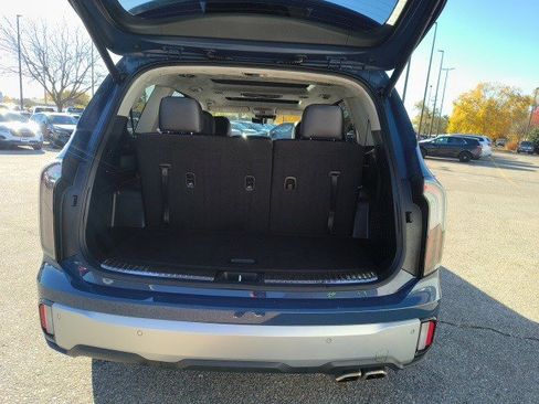 Used 2023 Kia Telluride SX Prestige image 17