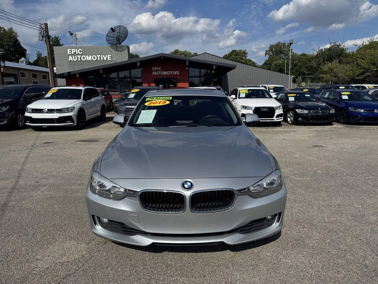 Used 2015 BMW 328i Sedan RWD image 2