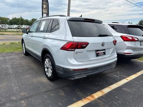 Used 2018 Volkswagen Tiguan SEL AWD/4WD image 8