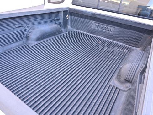Used 2001 Toyota Tundra SR5 AWD/4WD image 30