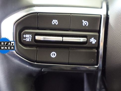 Certified 2025 GMC Acadia Elevation AWD/4WD image 30