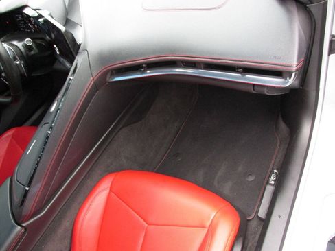 Used 2020 Chevrolet Corvette Stingray Coupe w/ Z51 Performance Package RWD image 28