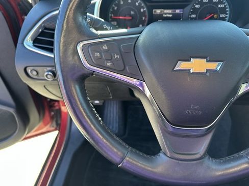 Used 2016 Chevrolet Malibu LT image 5